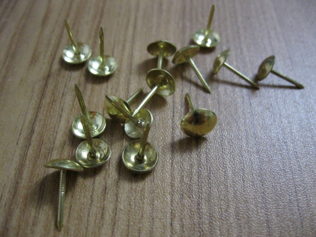 nail pins